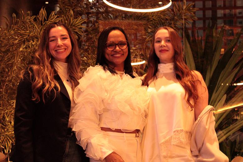 Colaboradores da Tecbas no jantar de apresentação do novo site